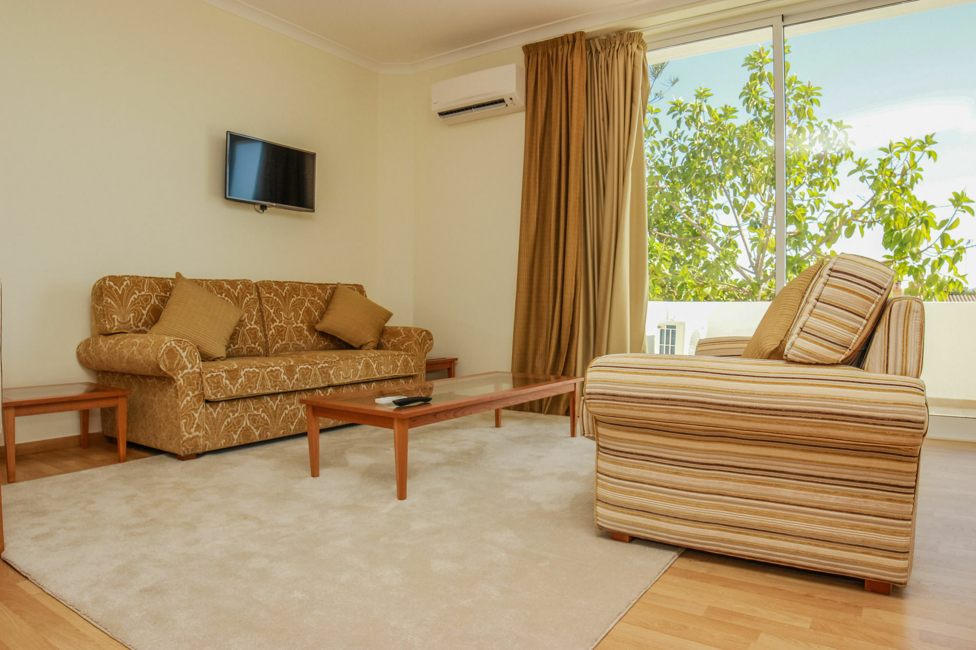 Lagoa Hotel Extérieur photo
